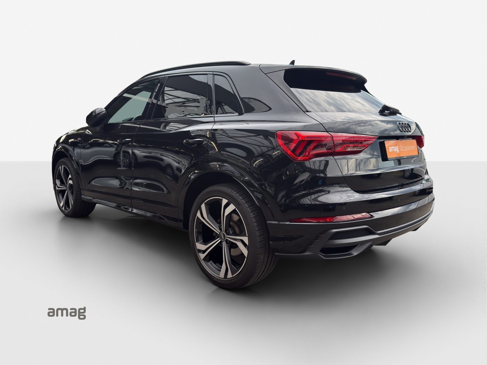 AUDI Q3 35 TDI S line Attraction, Diesel, Occasion / Gebraucht, Automatik - 3