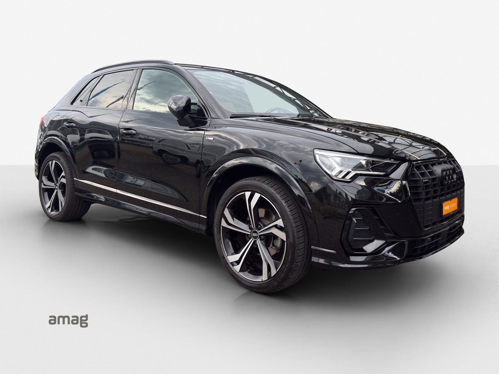 AUDI Q3 35 TDI S line Attraction, Diesel, Occasion / Gebraucht, Automatik - 6