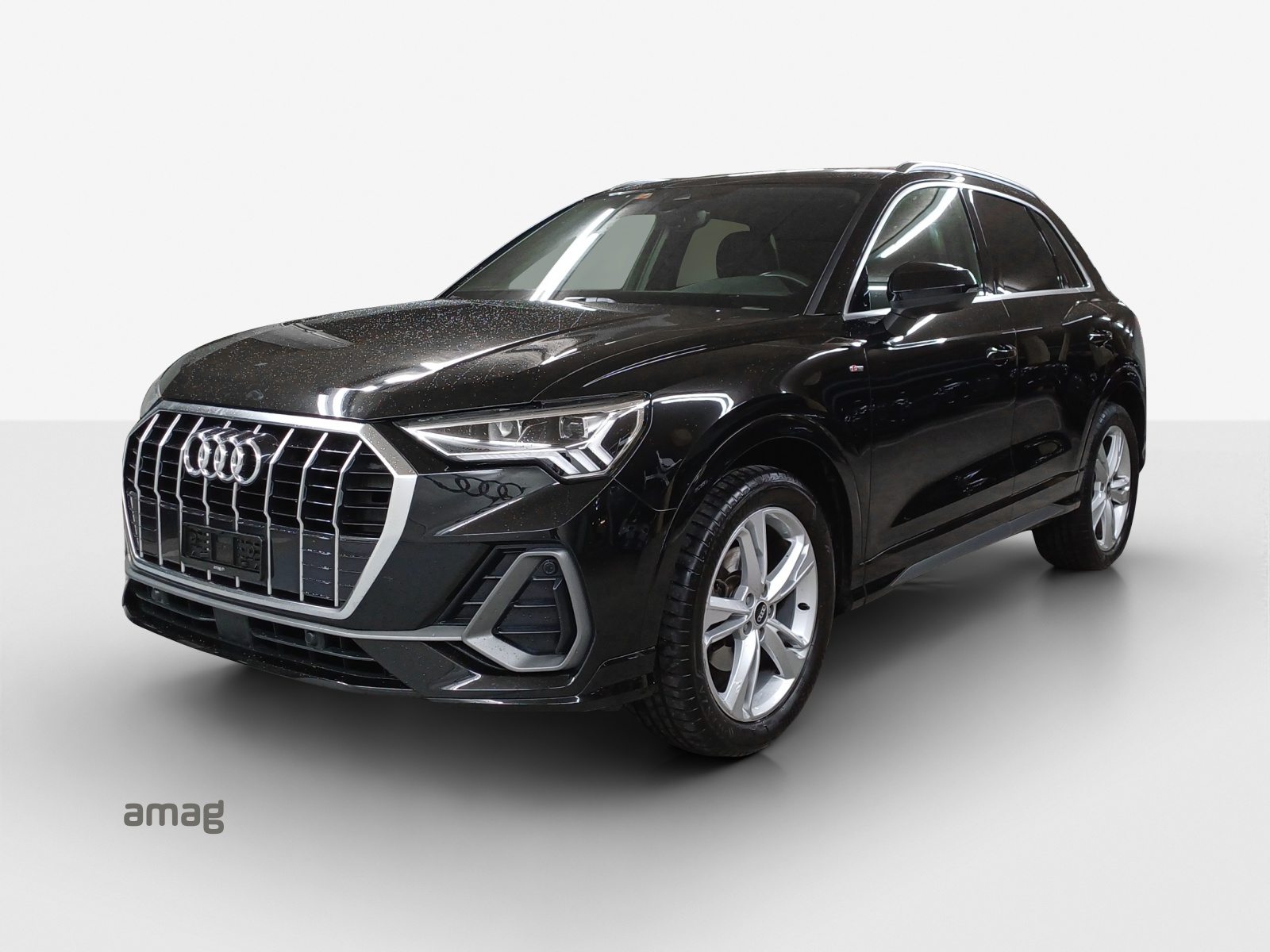 AUDI Q3 35 TFSI S line Attraction