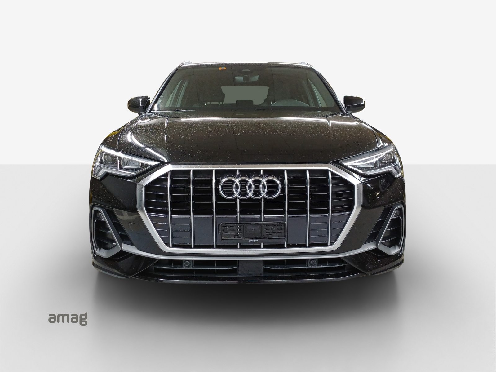AUDI Q3 35 TFSI S line Attraction, Benzin, Occasion / Gebraucht, Automatik - 7