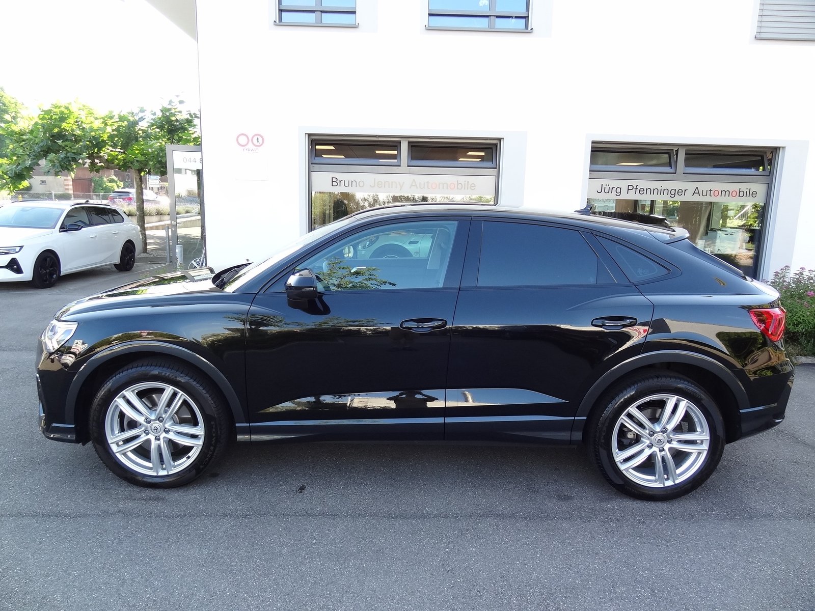 AUDI Q3 Sportback 40 TFSI quattro S-tronic, Benzin, Occasion / Gebraucht, Automatik - 2