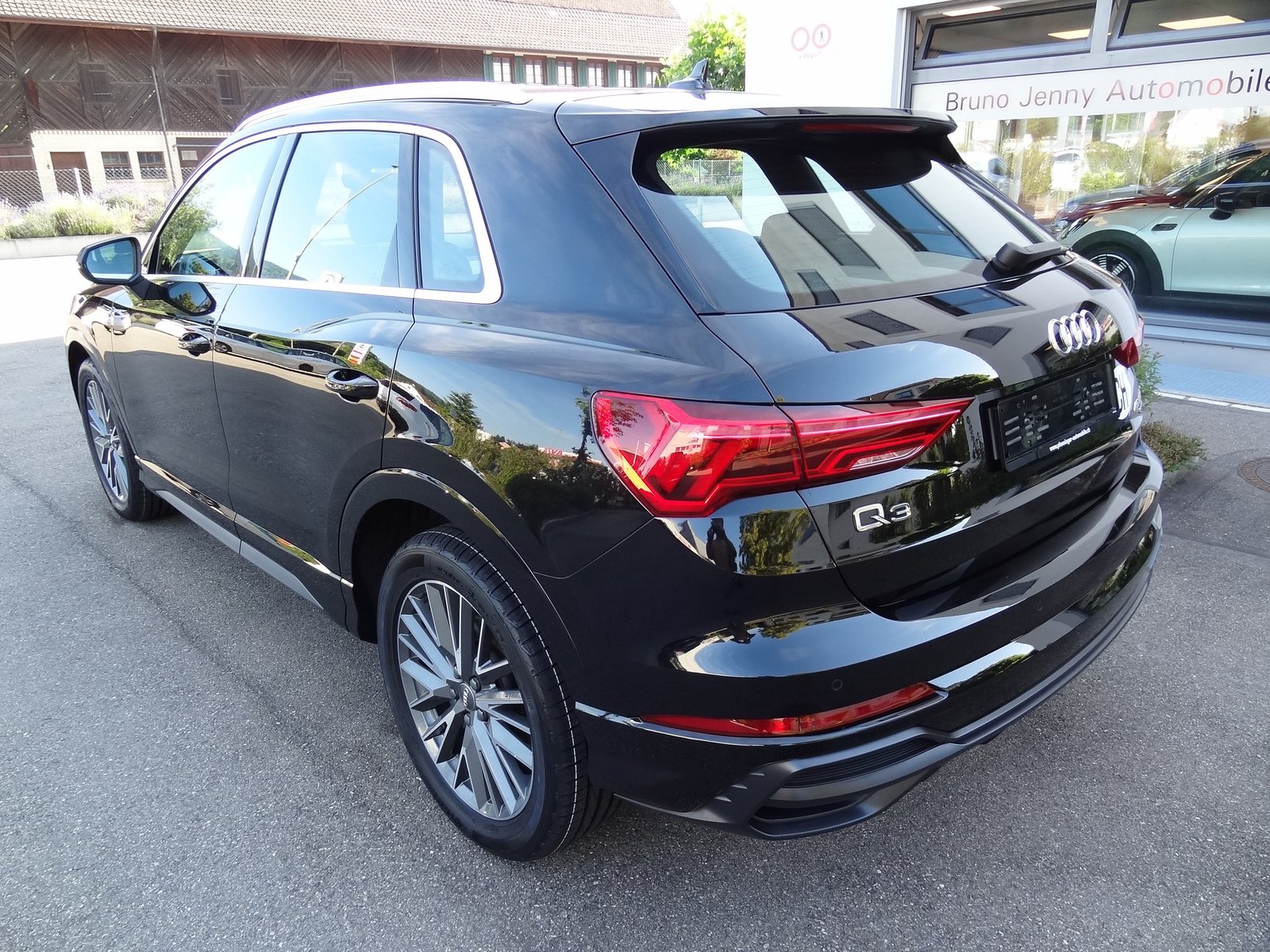 AUDI Q3 45 TFSI S line quattro S-tronic, Benzin, Occasion / Gebraucht, Automatik - 4