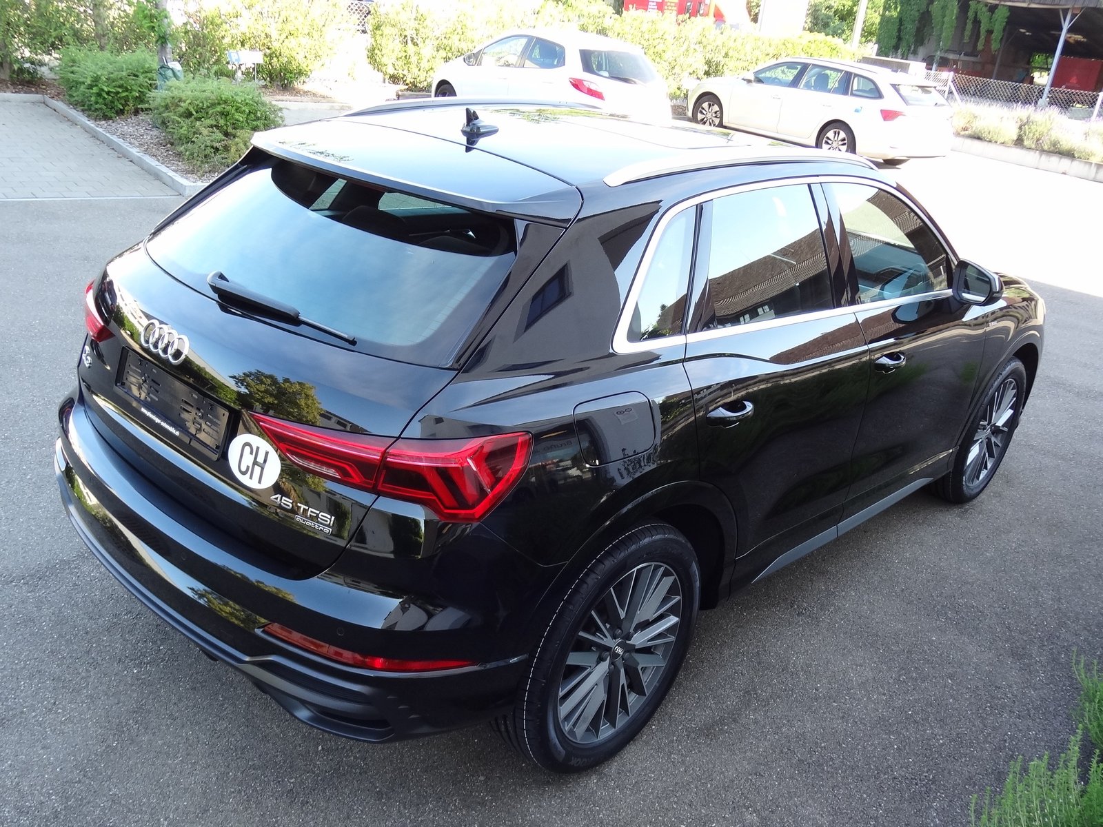 AUDI Q3 45 TFSI S line quattro S-tronic, Benzin, Occasion / Gebraucht, Automatik - 5