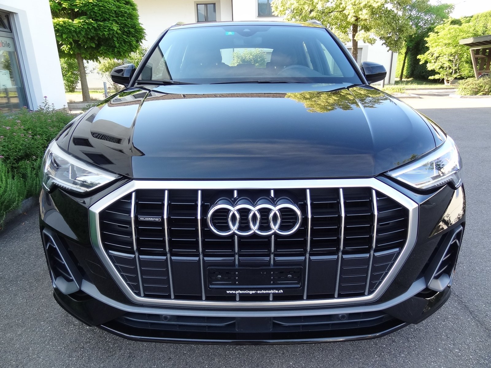 AUDI Q3 45 TFSI S line quattro S-tronic, Benzin, Occasion / Gebraucht, Automatik - 7