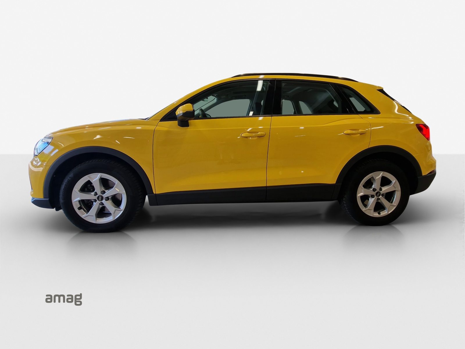 AUDI Q3 35 TFSI Attraction, Benzin, Occasion / Gebraucht, Automatik - 2