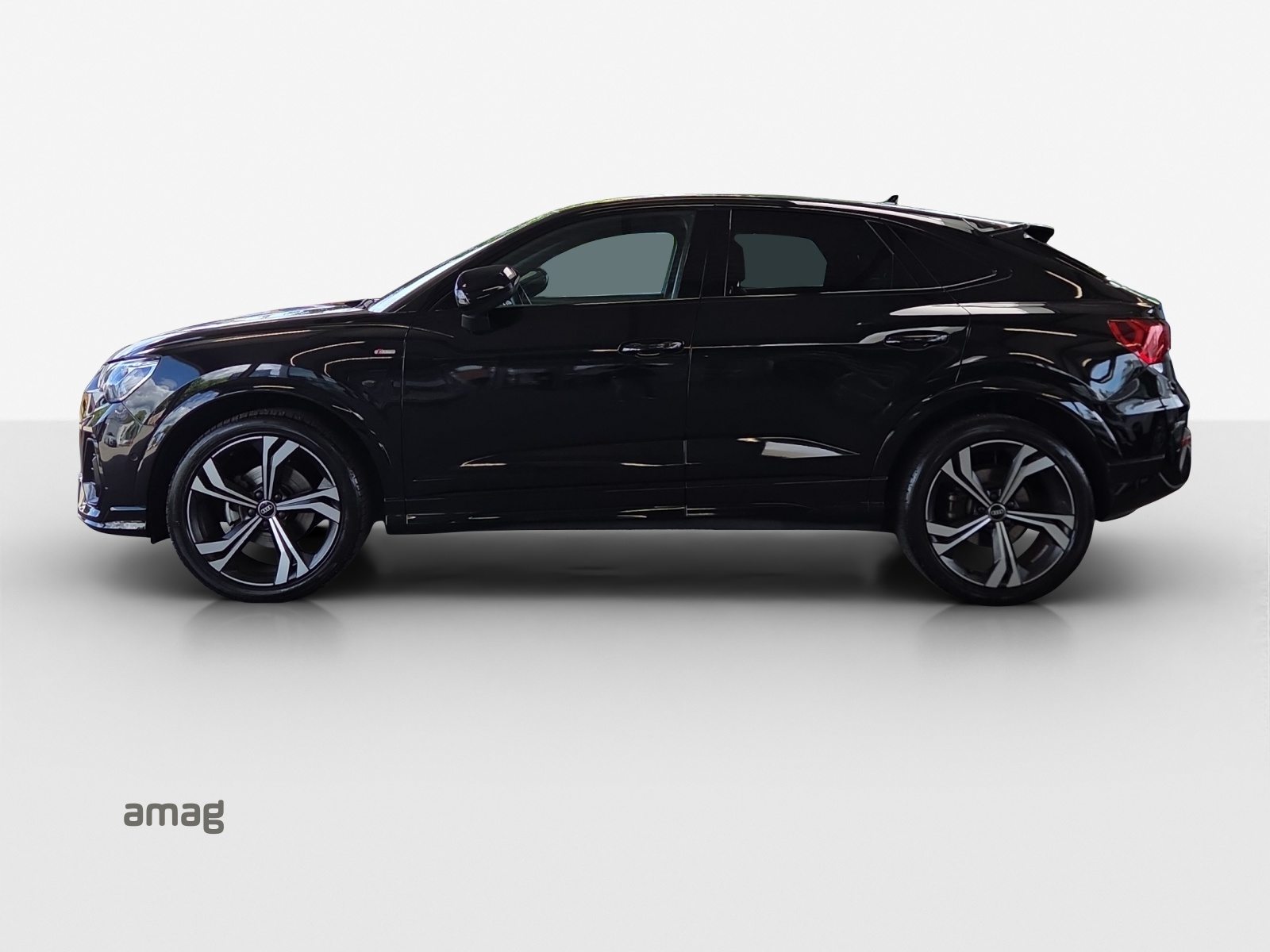 AUDI Q3 Sportback 35 TFSI S line Attraction, Essence, Occasion / Utilisé, Automatique - 2