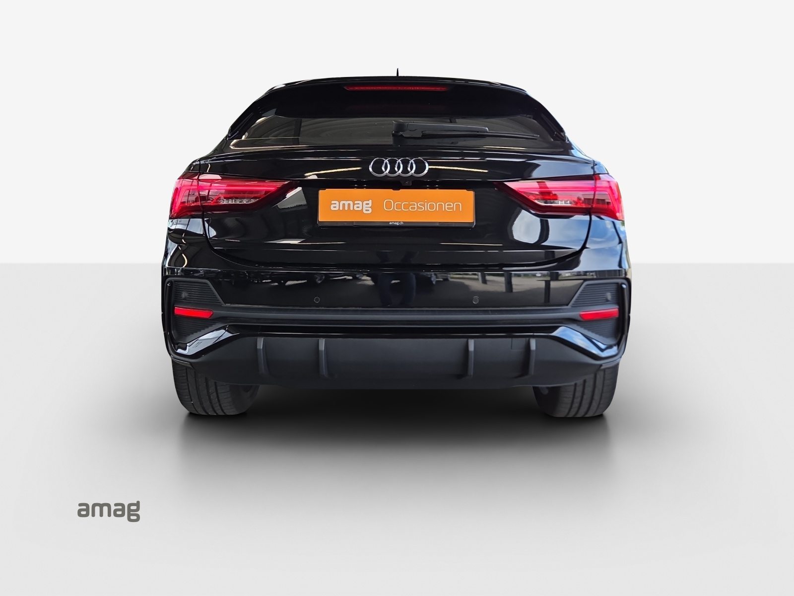 AUDI Q3 Sportback 35 TFSI S line Attraction, Essence, Occasion / Utilisé, Automatique - 4
