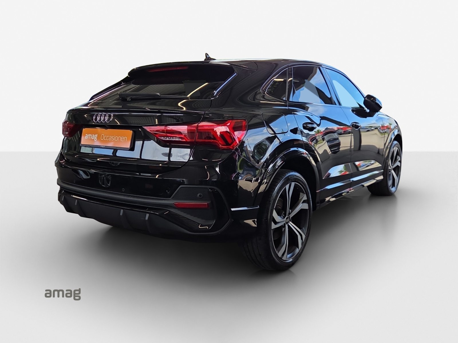 AUDI Q3 Sportback 35 TFSI S line Attraction, Essence, Occasion / Utilisé, Automatique - 5