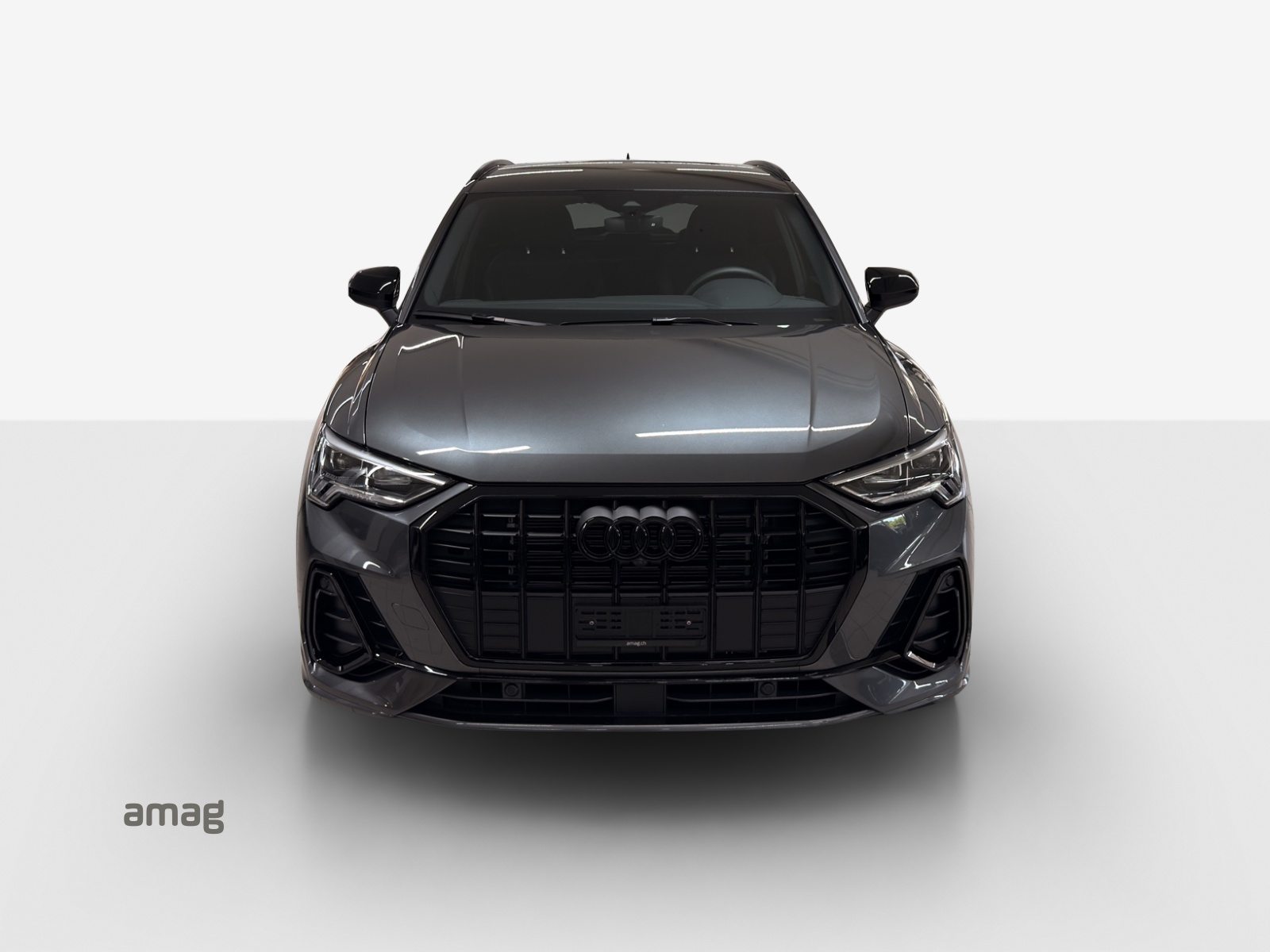 AUDI Q3 35 TFSI S line Attraction, Petrol, Second hand / Used, Automatic - 7