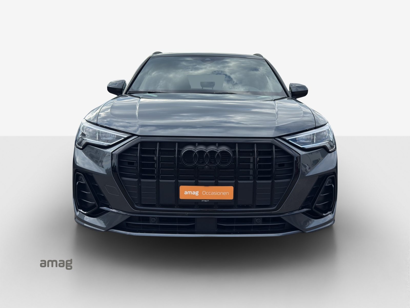 AUDI Q3 45 TFSI e S line, Full-Hybrid Petrol/Electric, Second hand / Used, Automatic - 7