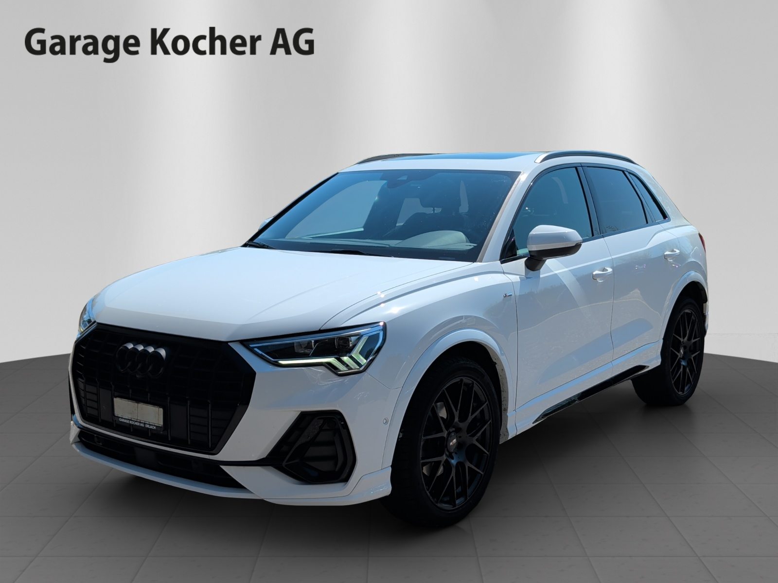 AUDI Q3 35 TFSI S line Attraction