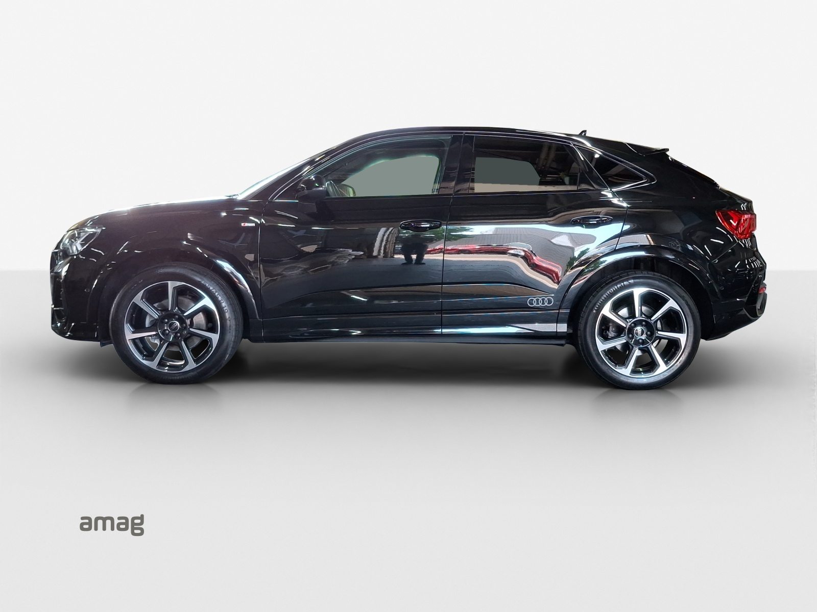 AUDI Q3 Sportback 35 TFSI S line Attraction, Essence, Occasion / Utilisé, Automatique - 2