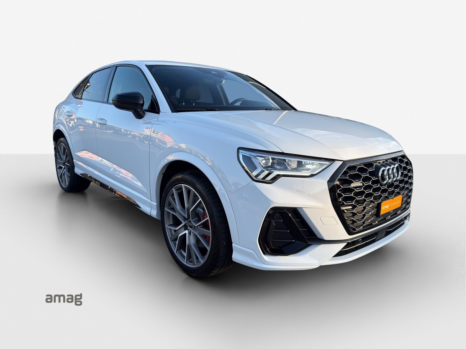 AUDI Q3 Sportback 40 TDI S line, Diesel, Occasion / Gebraucht, Automatik - 6