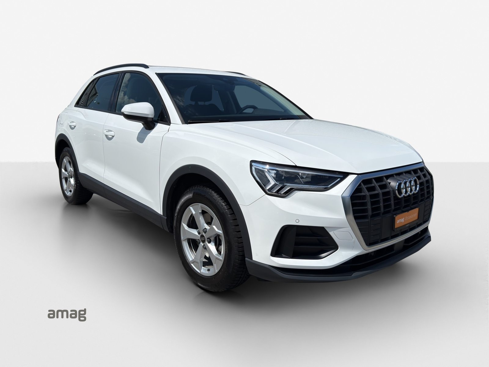 AUDI Q3 35 TFSI Attraction, Benzin, Occasion / Gebraucht, Automatik - 6