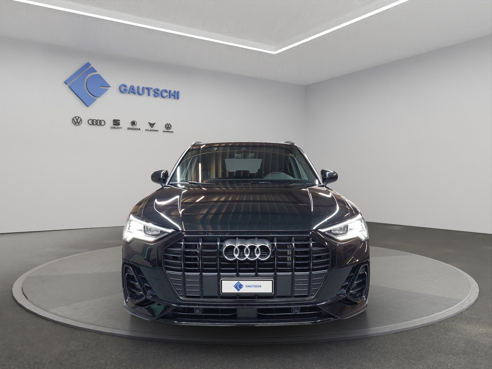 AUDI Q3 45 TFSI e S line S-tronic, Plug-in-Hybrid Petrol/Electric, Second hand / Used, Automatic - 5