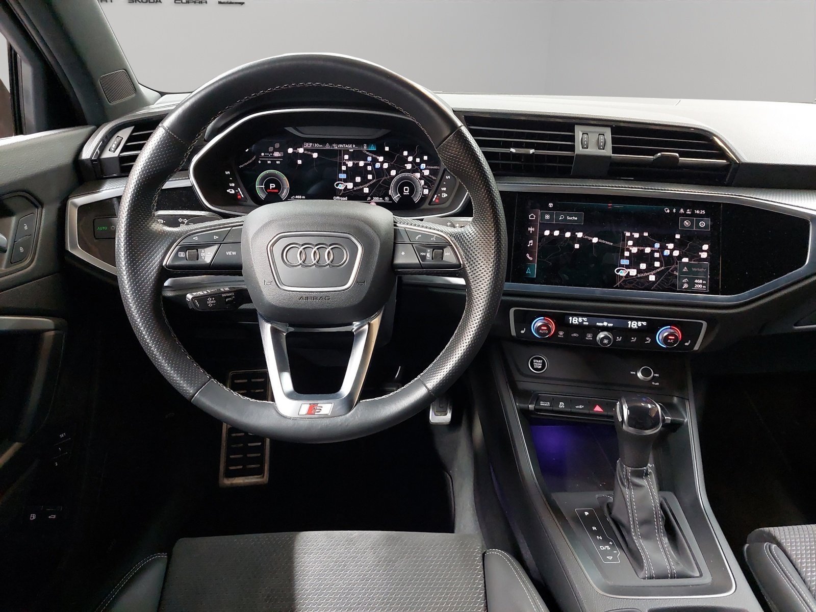 AUDI Q3 45 TFSI e S line S-tronic, Plug-in-Hybrid Petrol/Electric, Second hand / Used, Automatic - 7