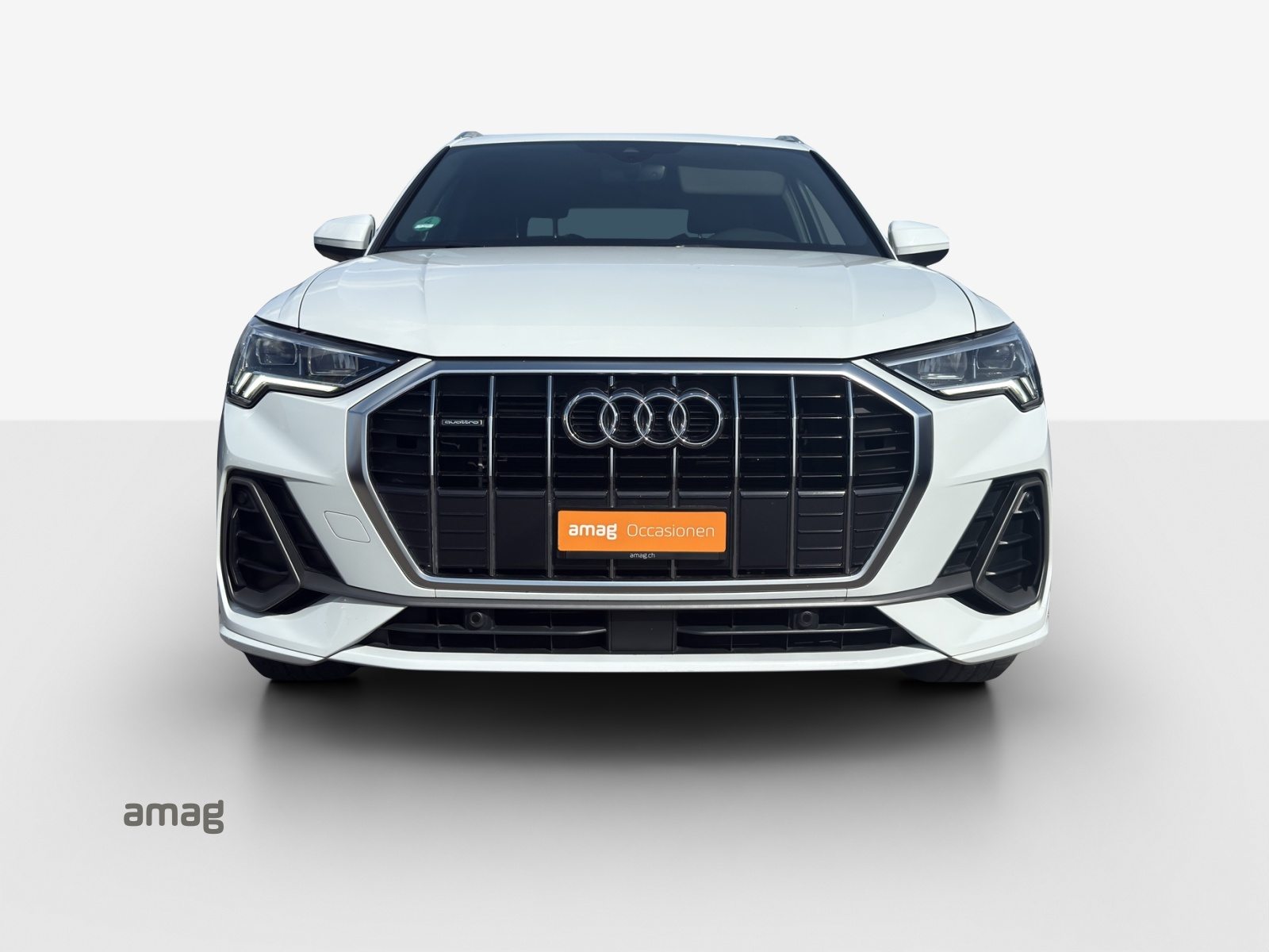 AUDI Q3 45 TFSI S line, Benzin, Occasion / Gebraucht, Automatik - 7