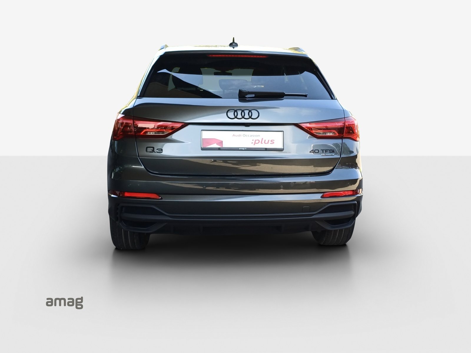 AUDI Q3 40 TFSI S line, Benzin, Occasion / Gebraucht, Automatik - 4