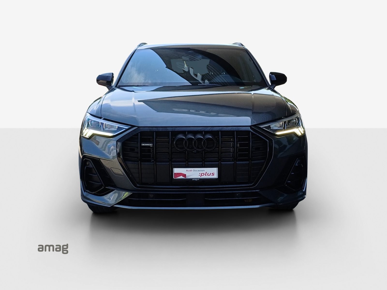 AUDI Q3 40 TFSI S line, Benzin, Occasion / Gebraucht, Automatik - 7