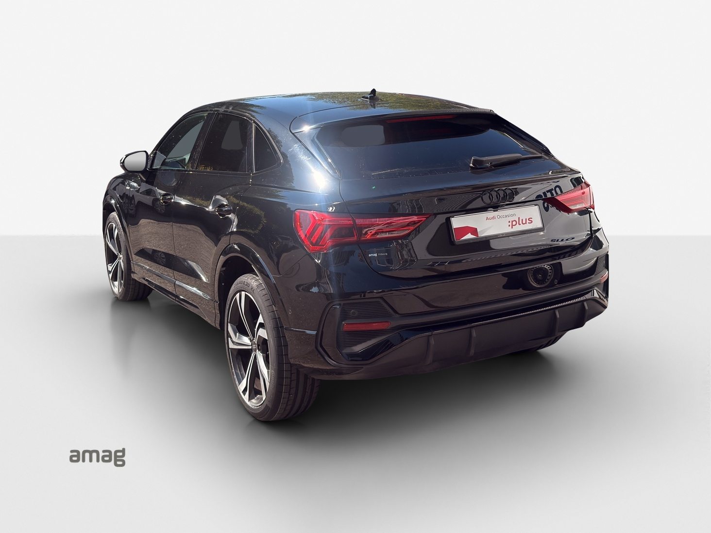 AUDI Q3 Sportback 45 TFSI e S line Attraction, Voll-Hybrid Benzin/Elektro, Occasion / Gebraucht, Automatik - 3