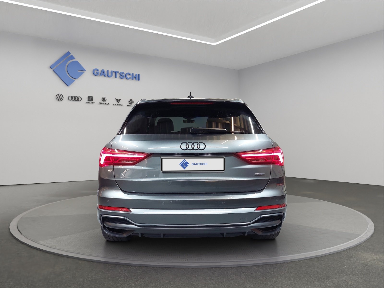 AUDI Q3 40 TFSI S line quattro S-tronic, Essence, Occasion / Utilisé, Automatique - 4