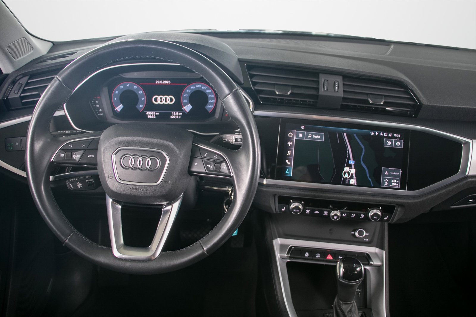AUDI Q3 40 TFSI advanced quattro S-tronic, Petrol, Second hand / Used, Automatic - 5