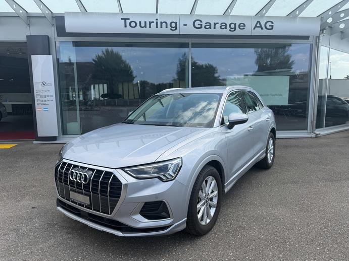 AUDI Q3 40 TFSI advanced quattro S-tronic, Essence, Occasion / Utilisé, Automatique