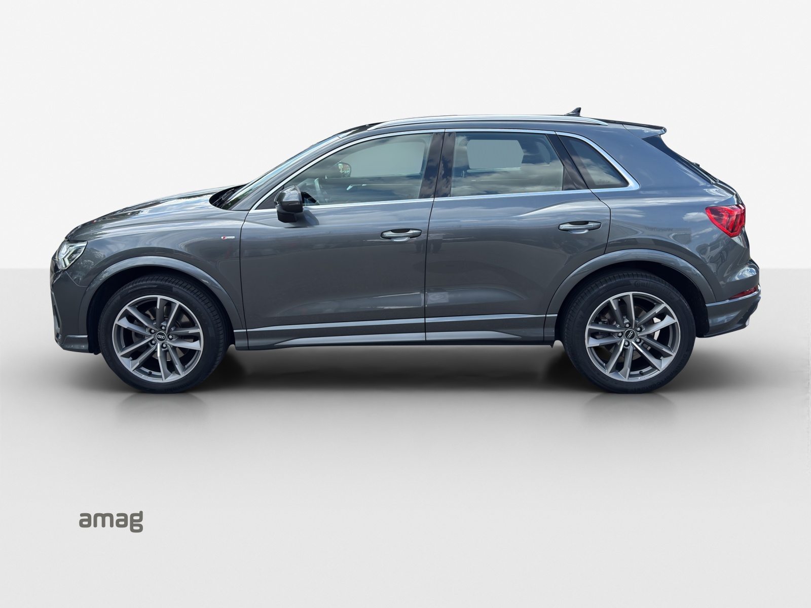 AUDI Q3 45 TFSI S line, Benzin, Occasion / Gebraucht, Automatik - 2