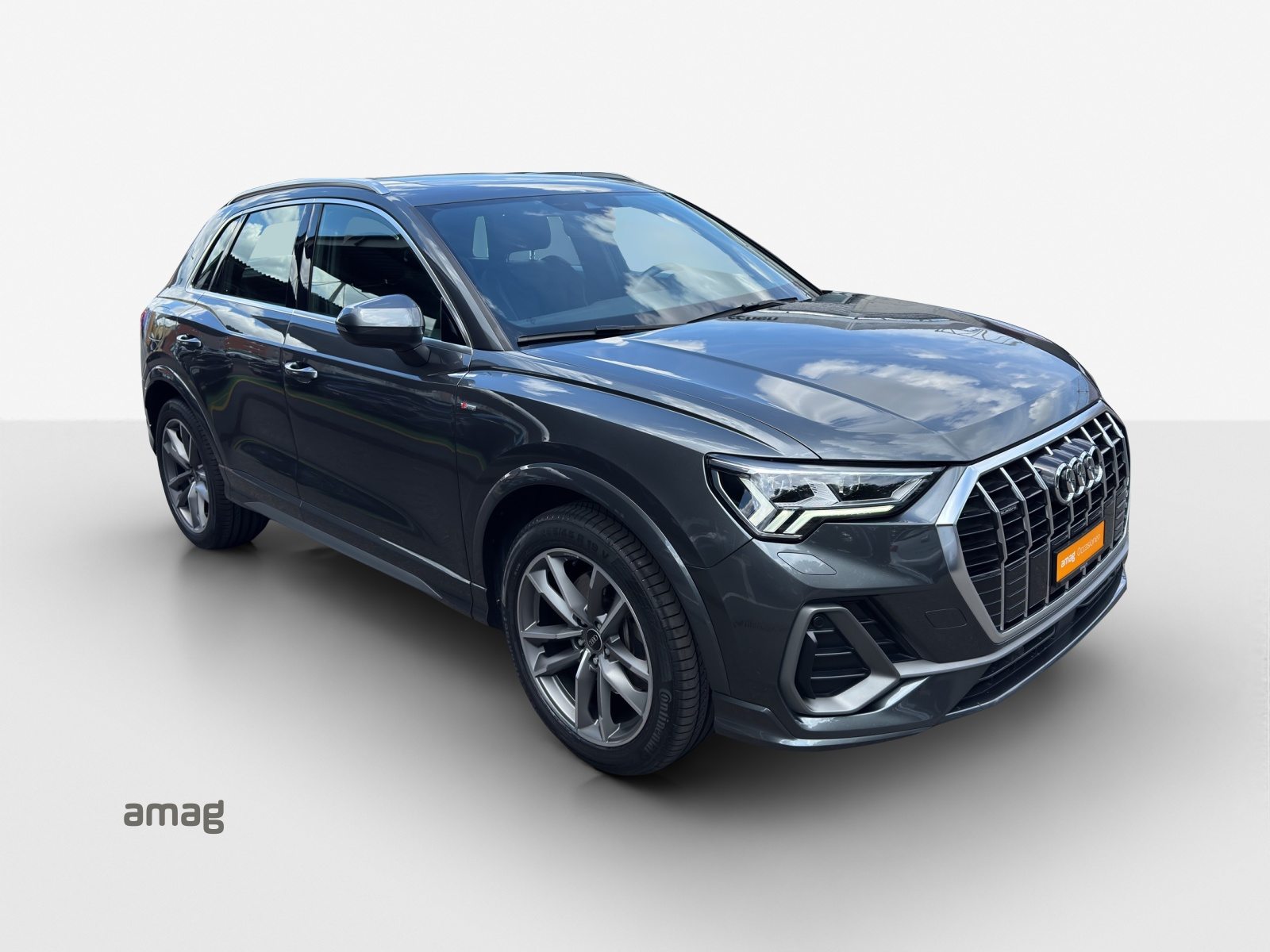 AUDI Q3 45 TFSI S line, Benzin, Occasion / Gebraucht, Automatik - 6
