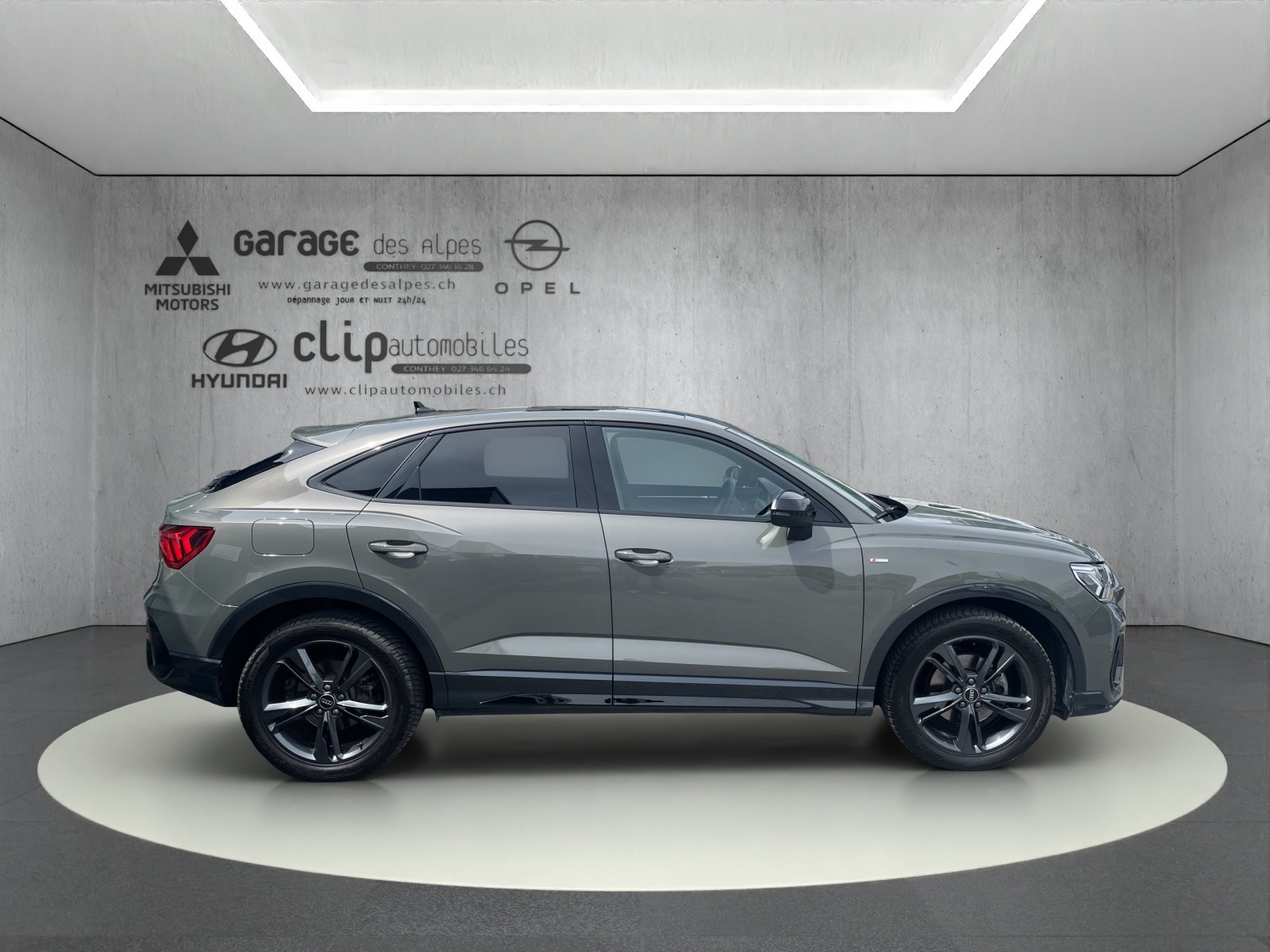 AUDI Q3 Sportback 1.5 35 TFSI S line S-Tronic, Mild-Hybrid Petrol/Electric, Second hand / Used, Automatic - 6