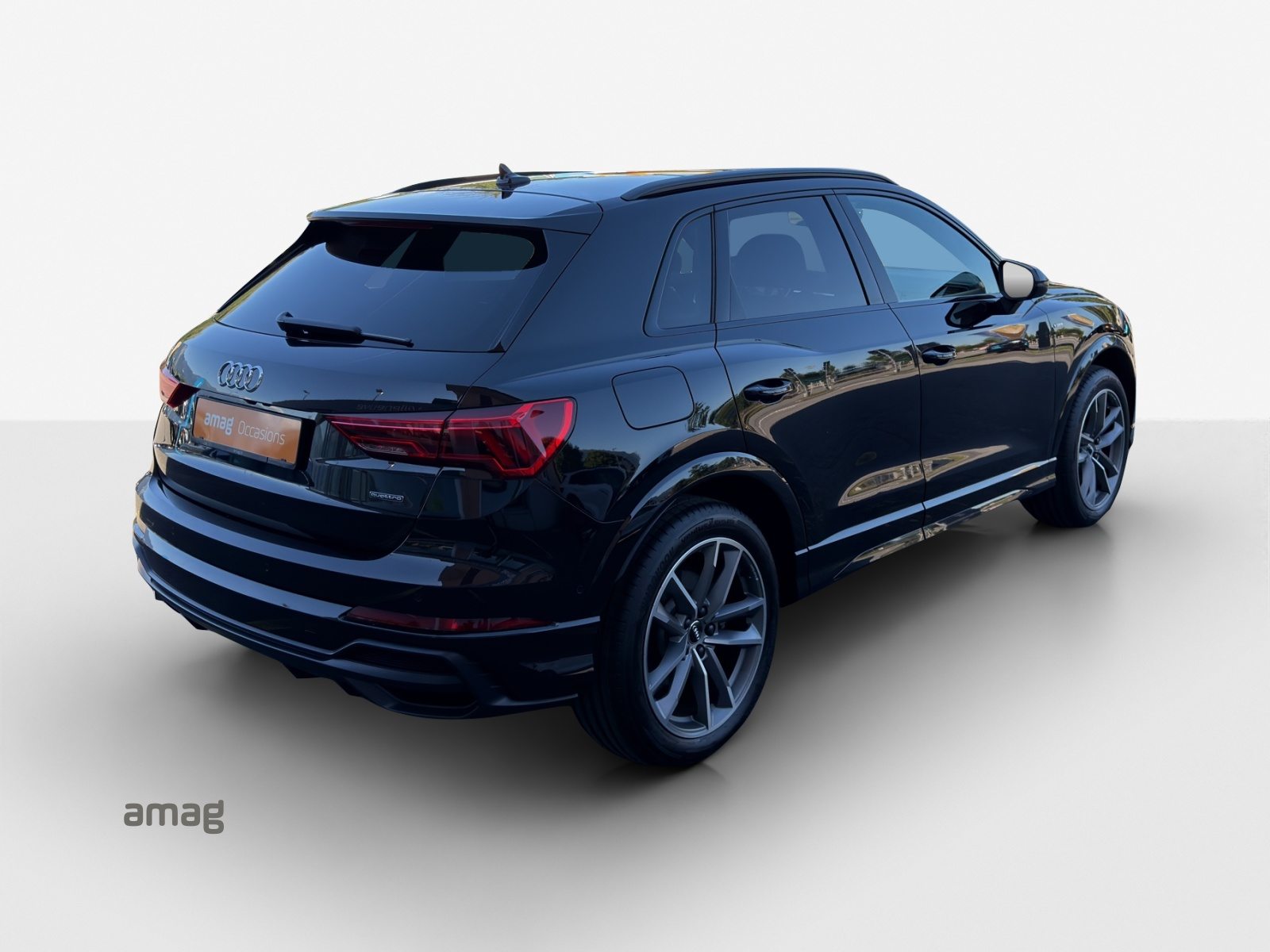 AUDI Q3 45 TFSI S line, Benzin, Occasion / Gebraucht, Automatik - 5