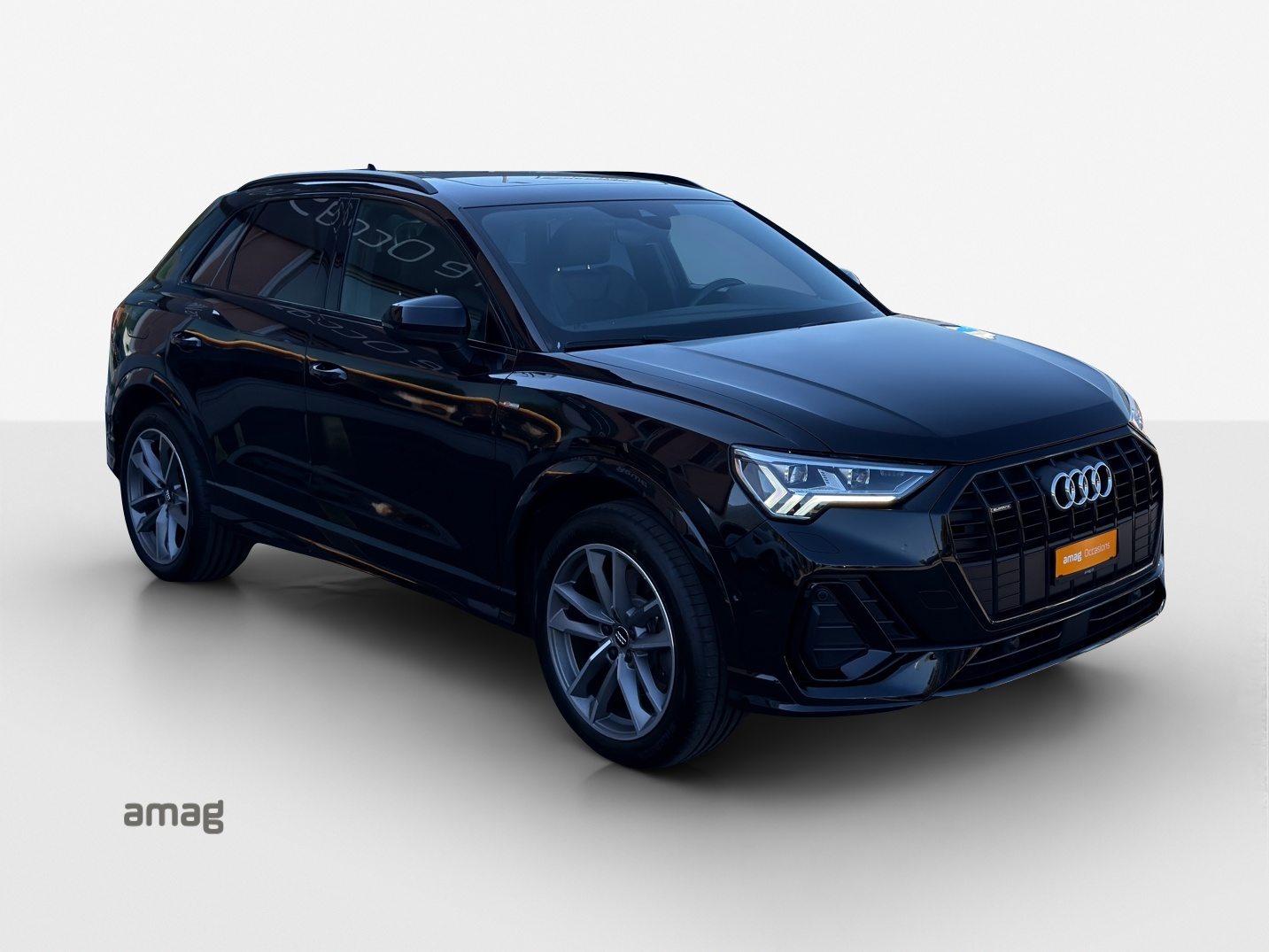 AUDI Q3 45 TFSI S line, Benzin, Occasion / Gebraucht, Automatik - 6