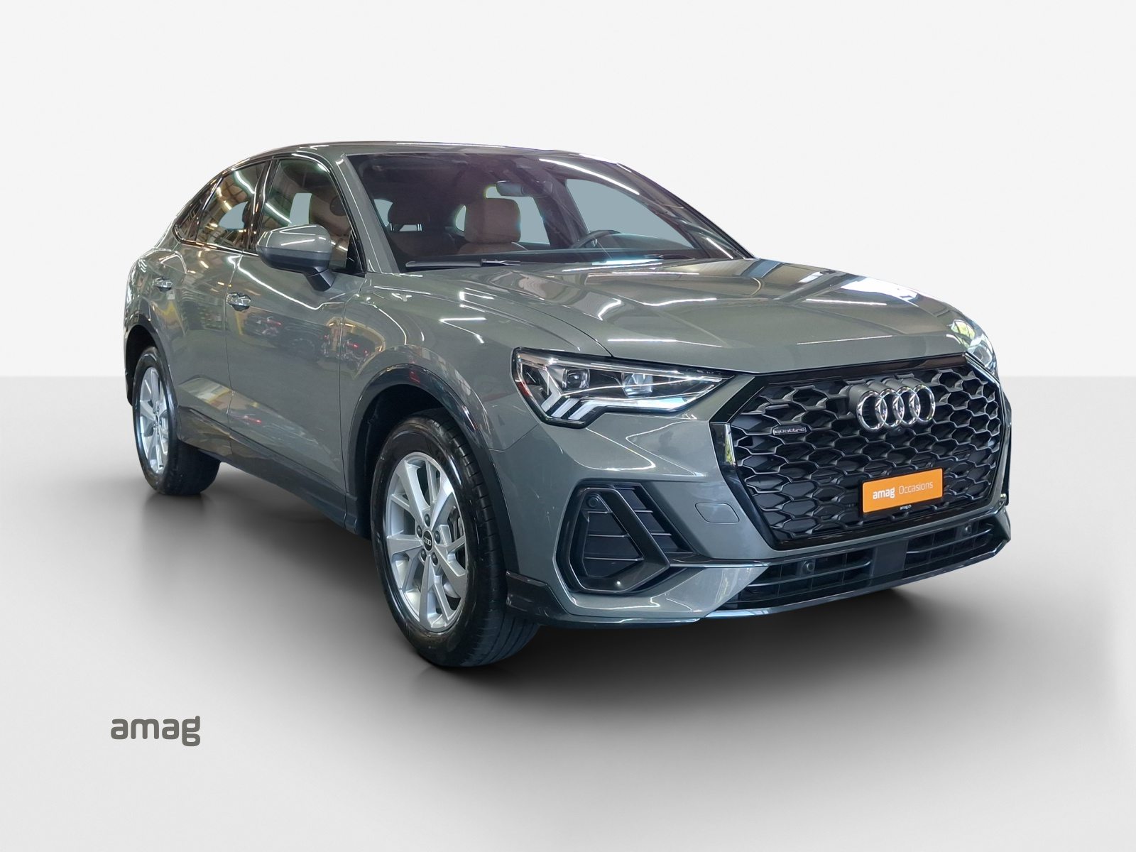 AUDI Q3 Sportback 45 TFSI, Benzin, Occasion / Gebraucht, Automatik - 6