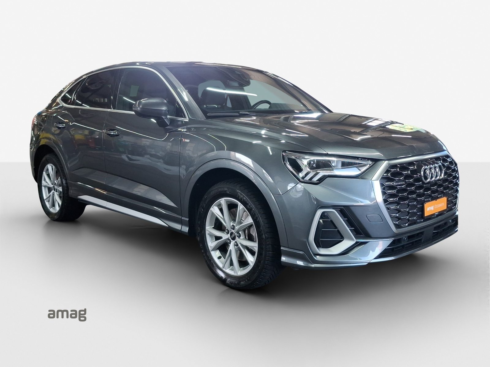 AUDI Q3 Sportback 40 TFSI S line, Benzin, Occasion / Gebraucht, Automatik - 6