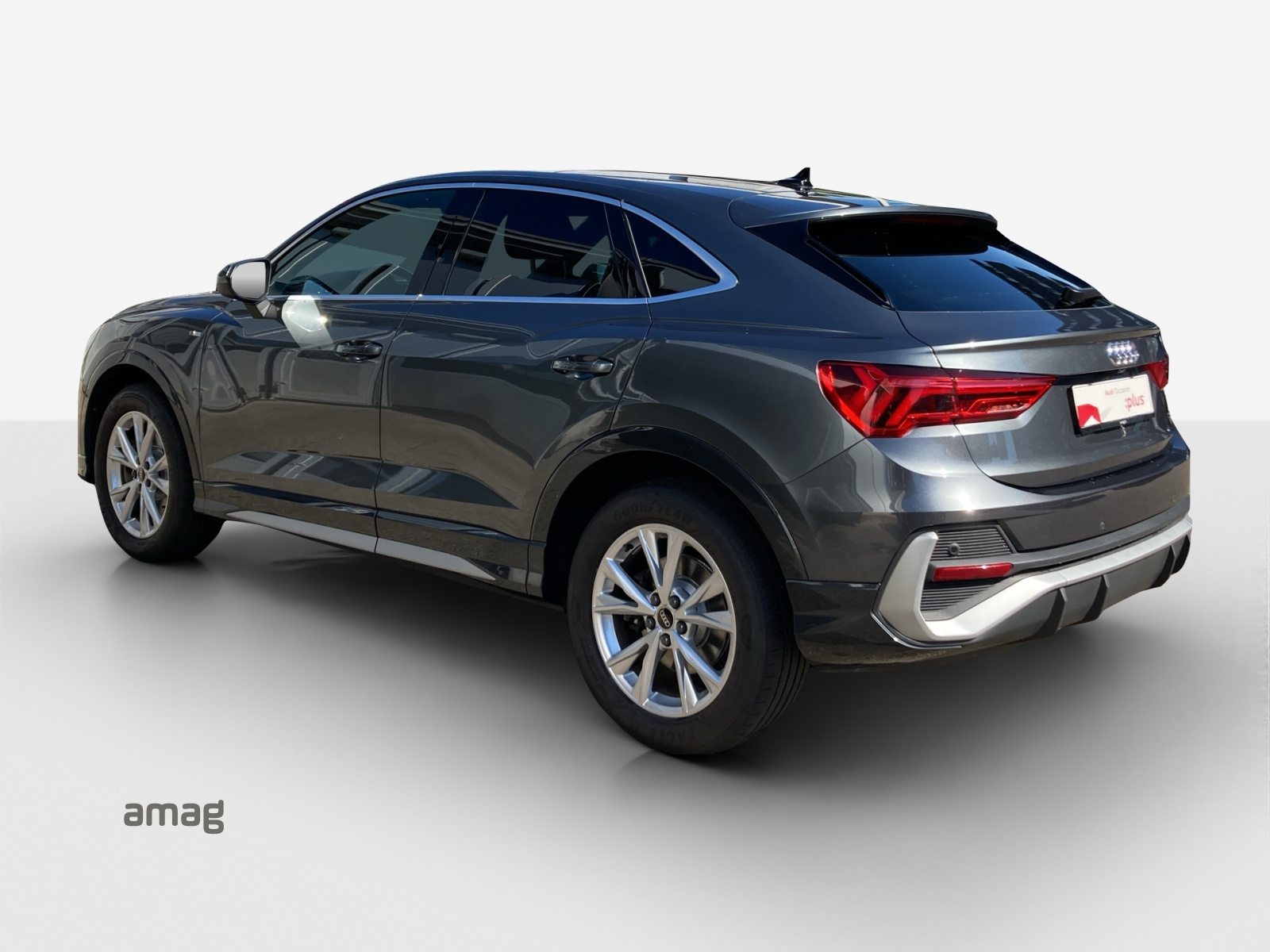 AUDI Q3 Sportback 40 TFSI S line, Benzin, Occasion / Gebraucht, Automatik - 3
