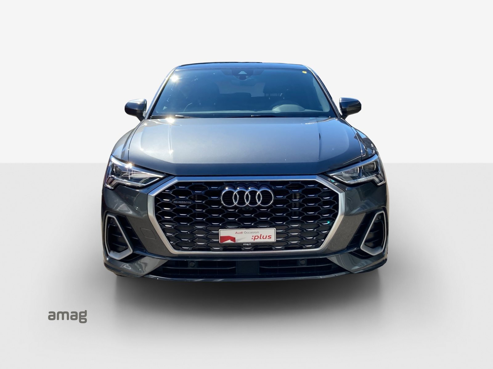 AUDI Q3 Sportback 40 TFSI S line, Benzin, Occasion / Gebraucht, Automatik - 7