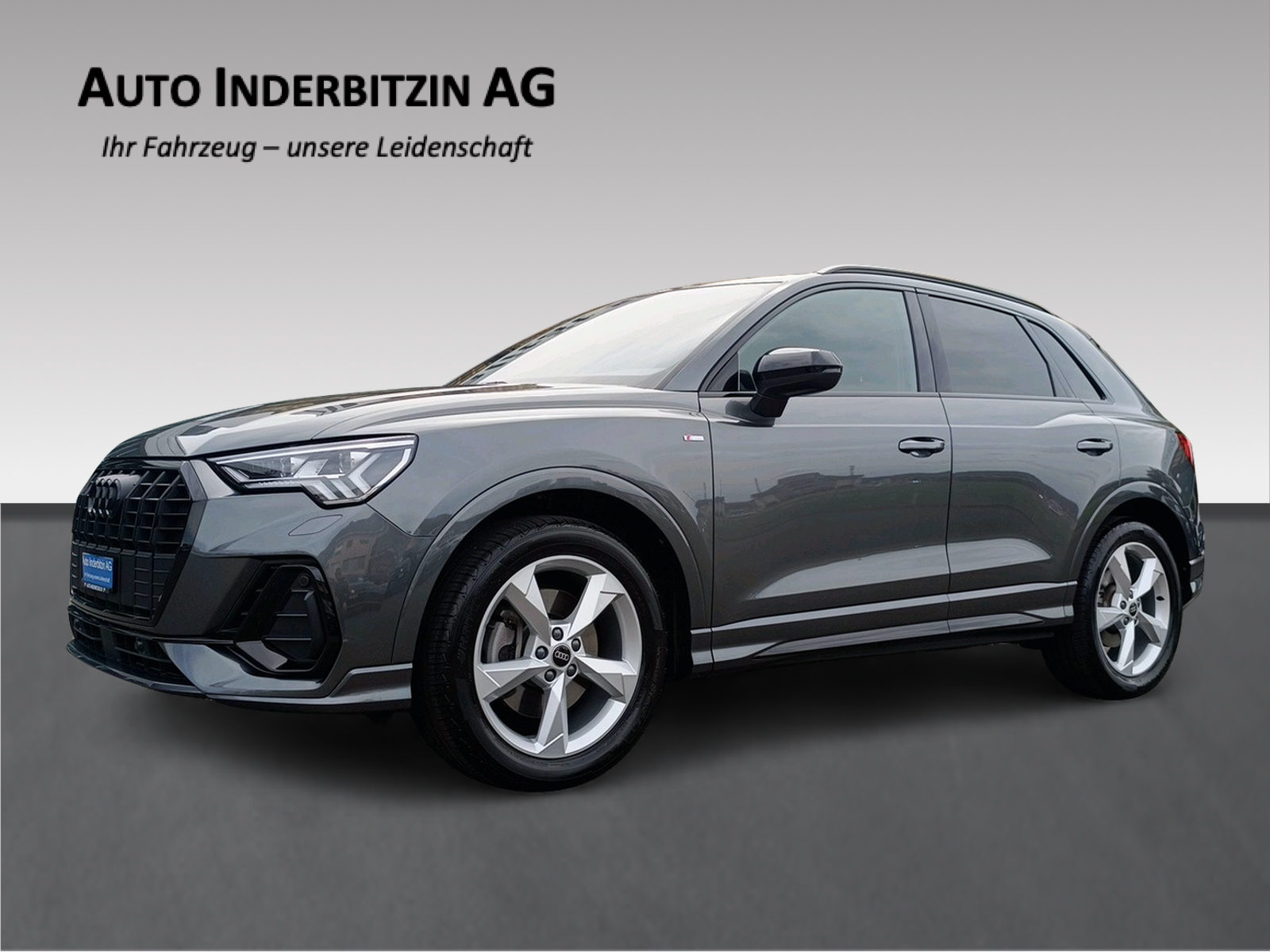 AUDI Q3 40 TDI S line