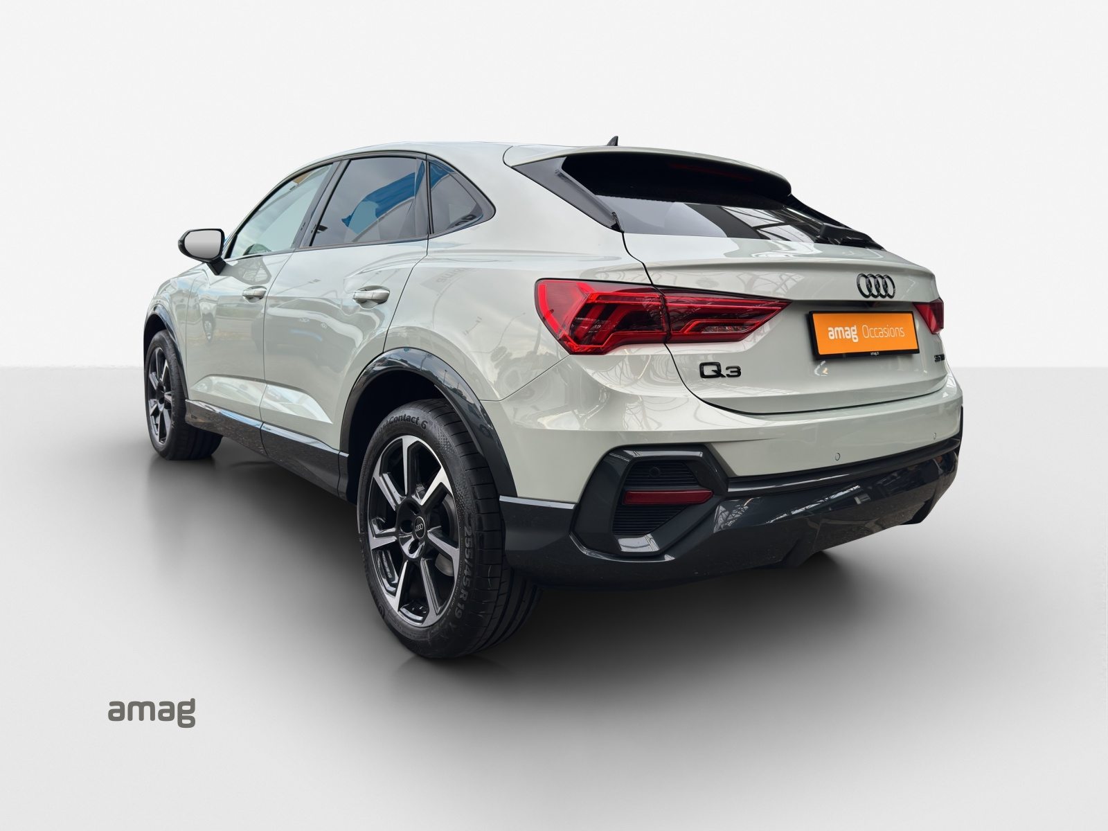 AUDI Q3 Sportback 35 TFSI Attraction, Essence, Occasion / Utilisé, Automatique - 3