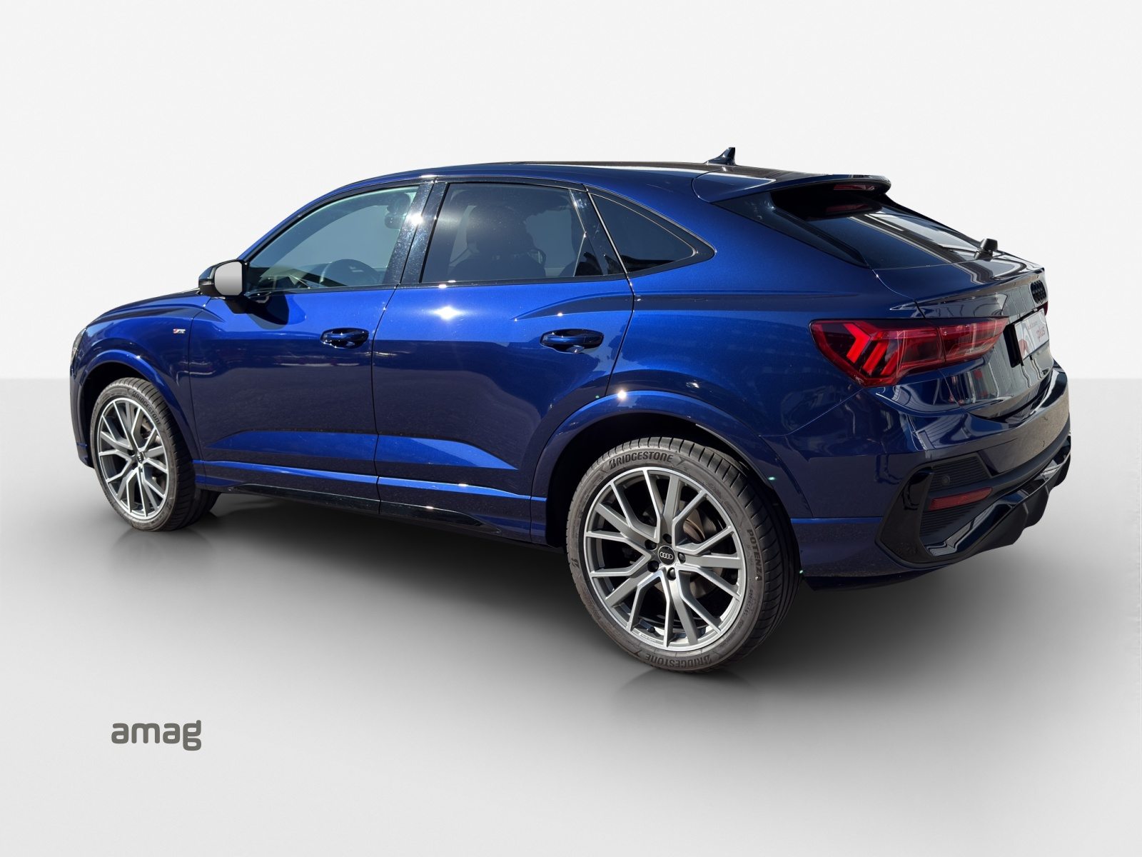 AUDI Q3 Sportback 40 TFSI S line, Essence, Occasion / Utilisé, Automatique - 3