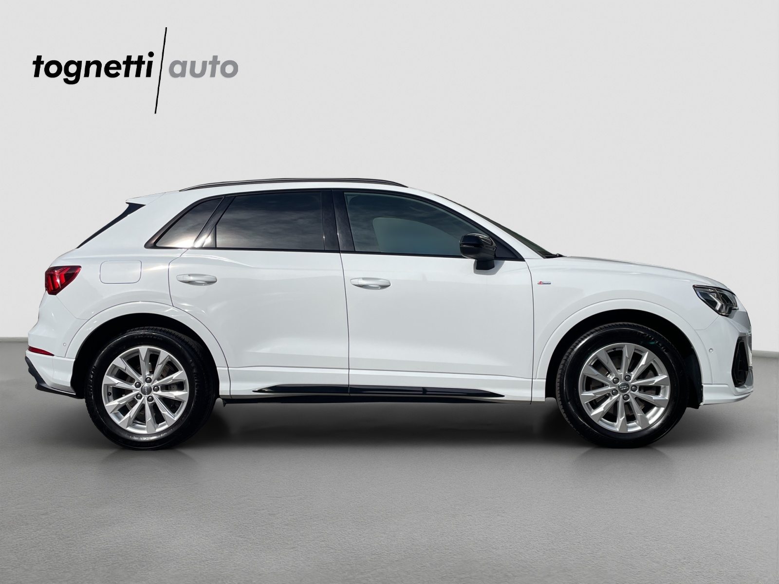 AUDI Q3 45 TFSI S line, Essence, Occasion / Utilisé, Automatique - 3