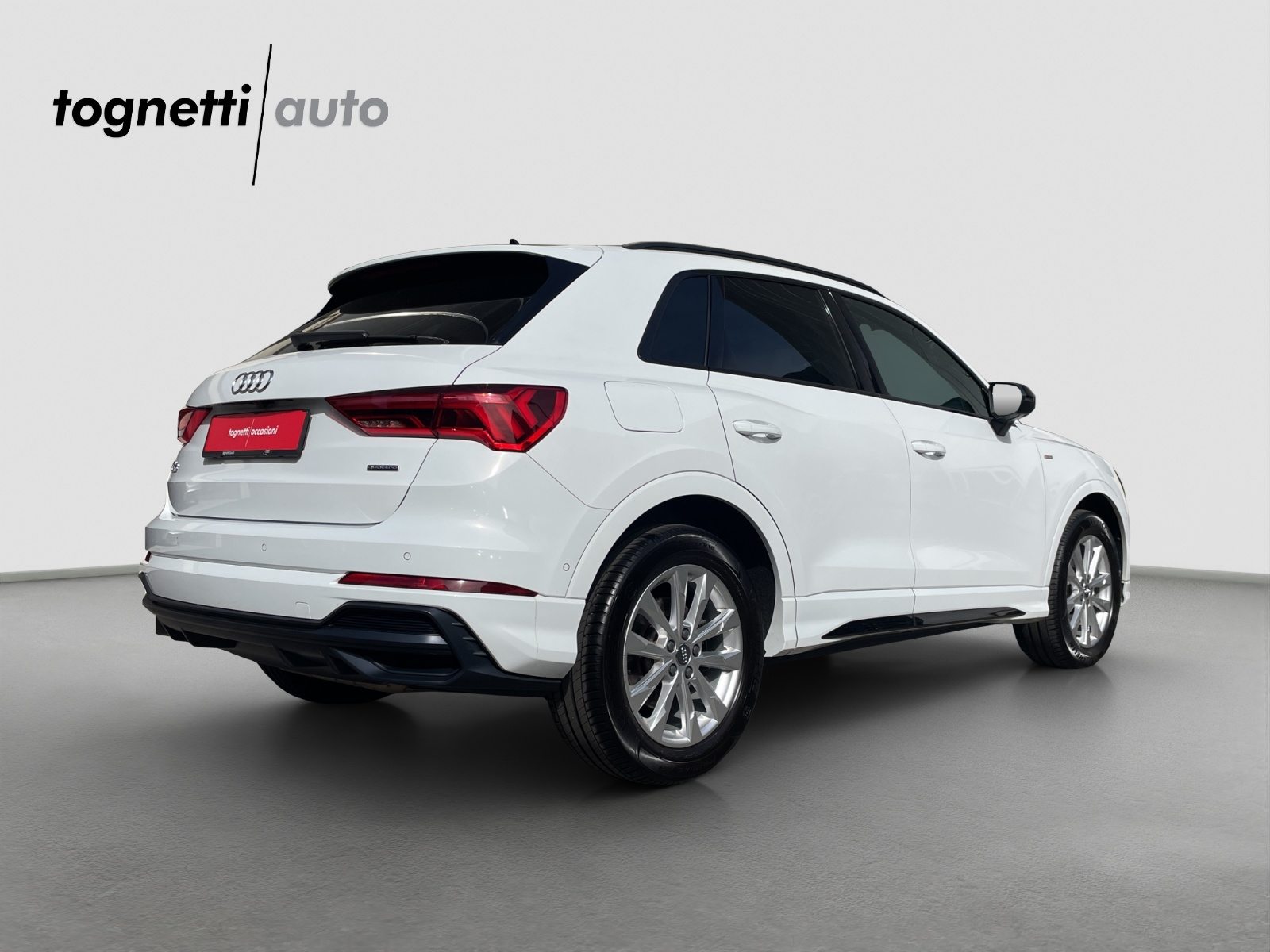 AUDI Q3 45 TFSI S line, Essence, Occasion / Utilisé, Automatique - 4