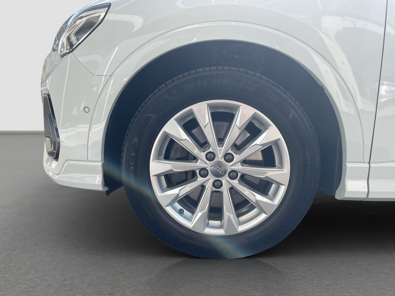 AUDI Q3 45 TFSI S line, Essence, Occasion / Utilisé, Automatique - 5