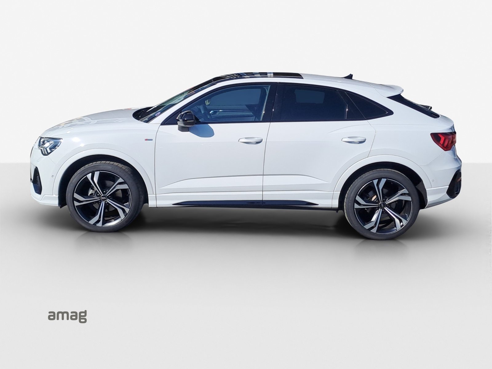 AUDI Q3 Sportback 35 TFSI S line Attraction, Essence, Occasion / Utilisé, Automatique - 2