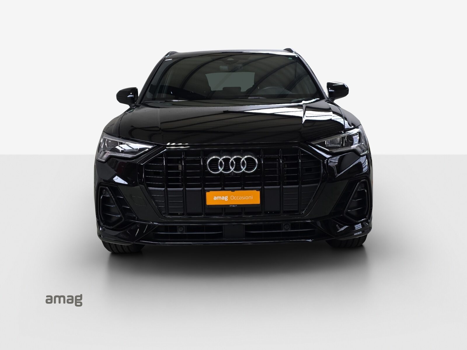 AUDI Q3 35 TFSI S line Attraction, Benzin, Occasion / Gebraucht, Automatik - 7