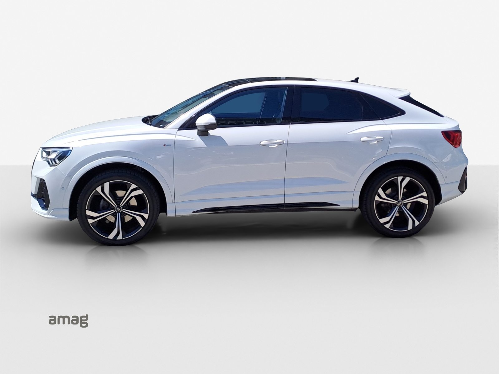 AUDI Q3 Sportback 35 TFSI S line Attraction, Benzin, Occasion / Gebraucht, Automatik - 2