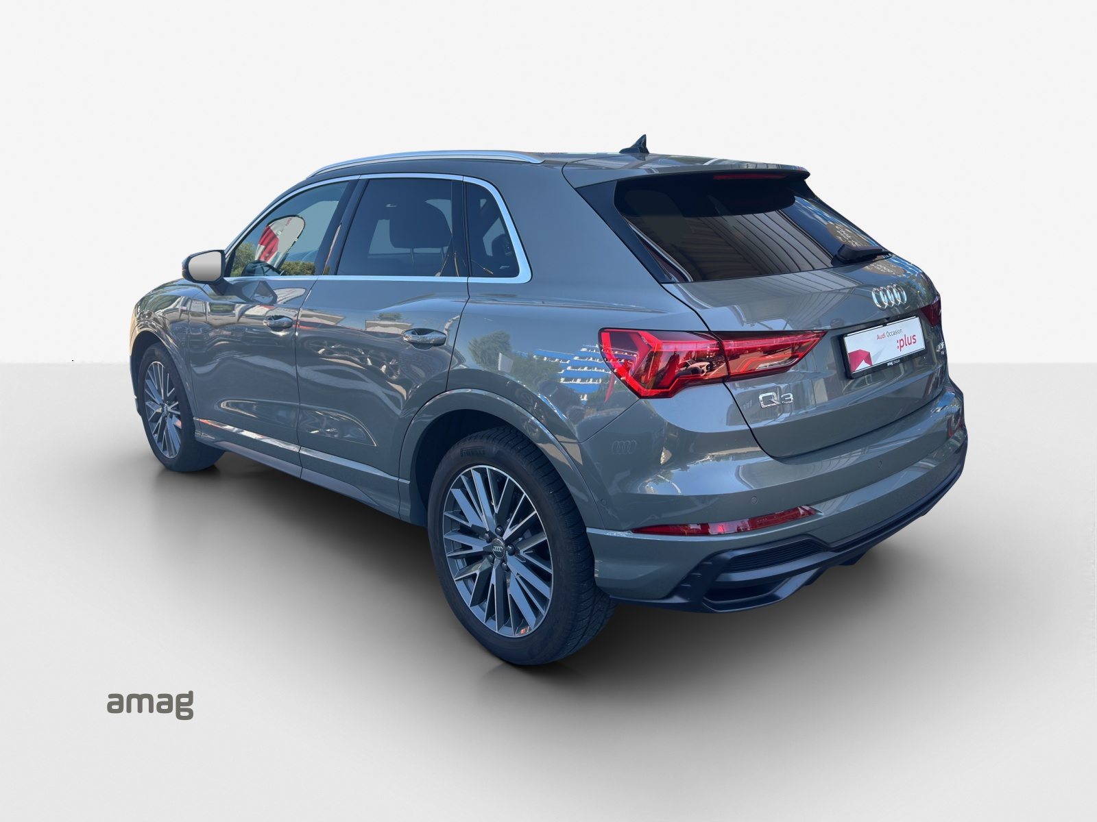 AUDI Q3 45 TFSI S line, Benzin, Occasion / Gebraucht, Automatik - 3