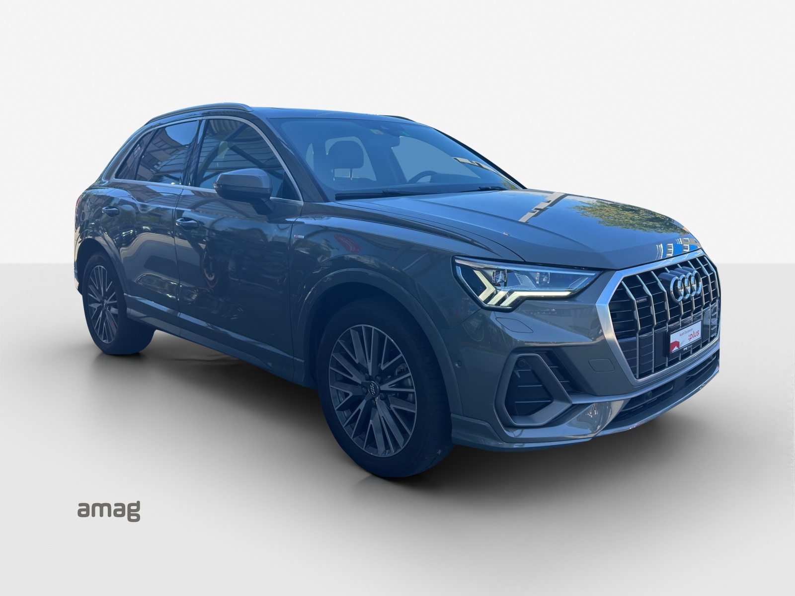 AUDI Q3 45 TFSI S line, Benzin, Occasion / Gebraucht, Automatik - 6