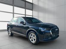 AUDI Q3 35 TFSI Attraction S-tronic, Benzin, Occasion / Gebraucht, Automatik - 7