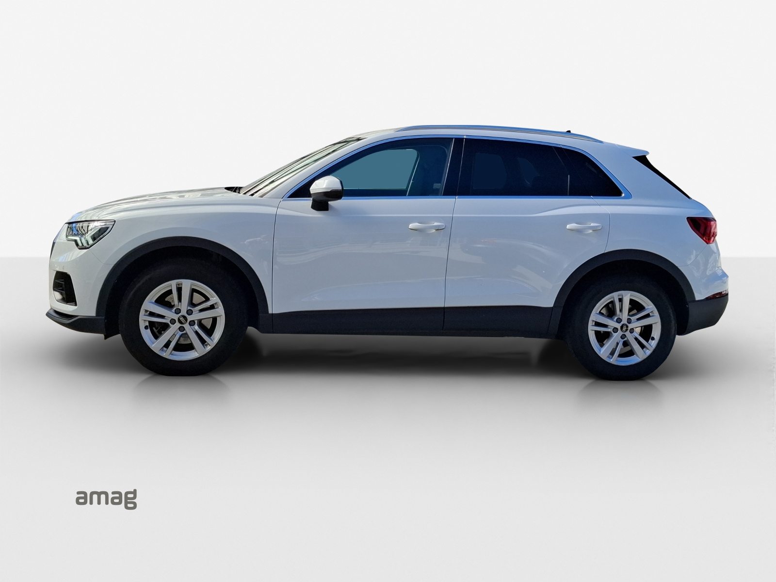 AUDI Q3 35 TFSI Attraction, Essence, Occasion / Utilisé, Automatique - 2