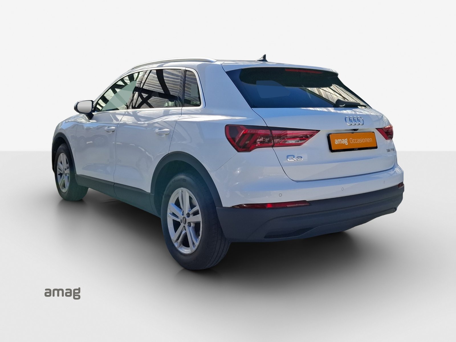 AUDI Q3 35 TFSI Attraction, Essence, Occasion / Utilisé, Automatique - 3